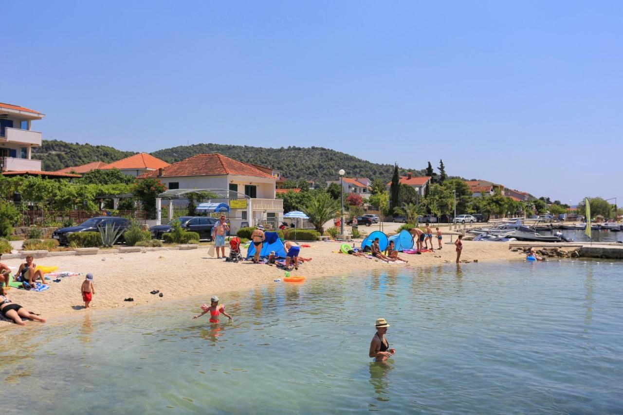 Apartments With A Parking Space Poljica, Trogir - 11454 Marina Exterior photo